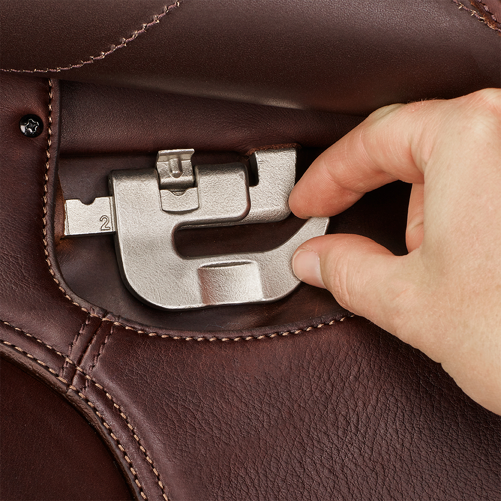 Bates Isabell Icon Dressage Saddle